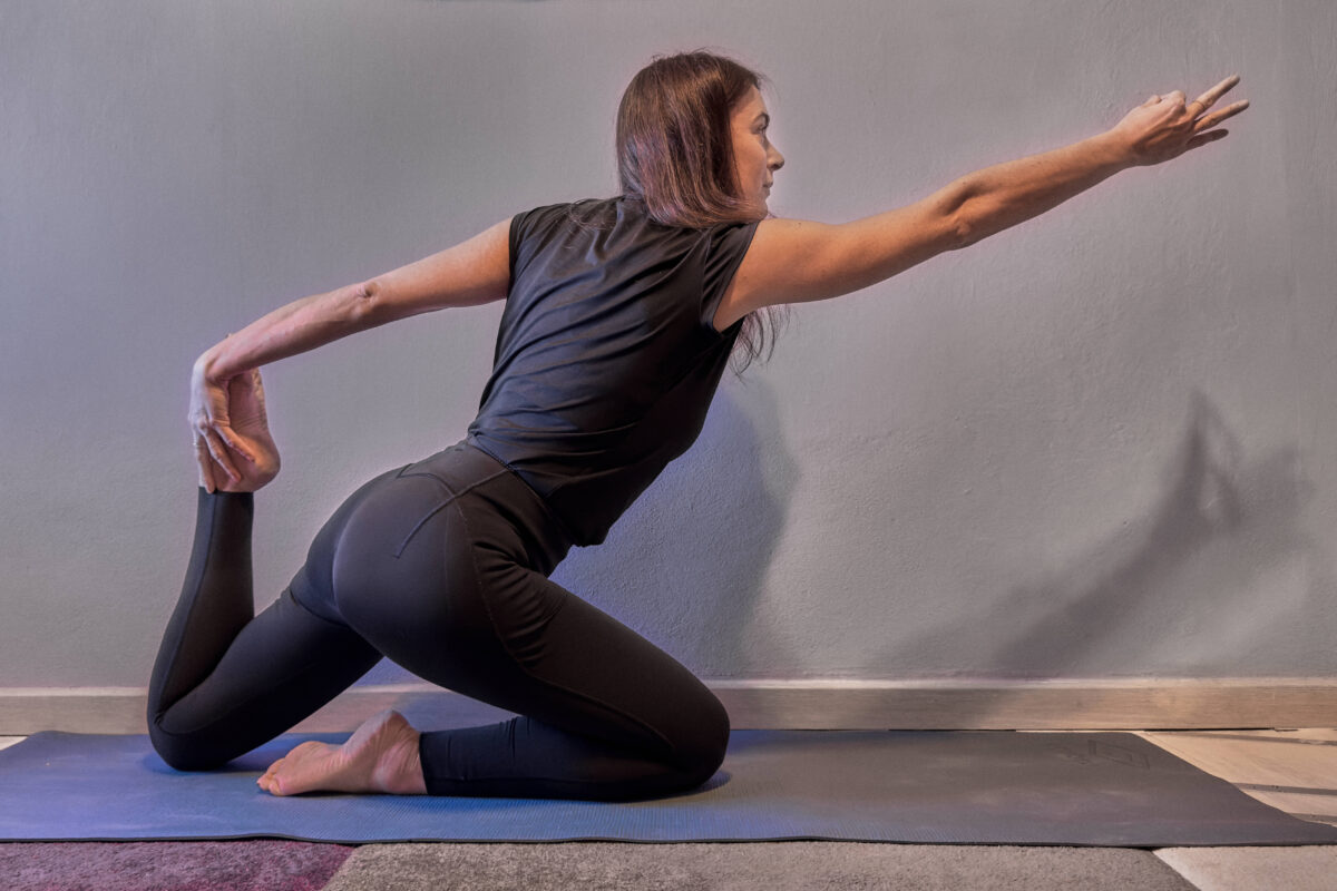 Hatha Yoga Bologna centro Sorig Khang asana del piccione reale